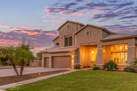 Exterior - 860 E Oakland St, Gilbert, AZ 85295 photo 6 of 31