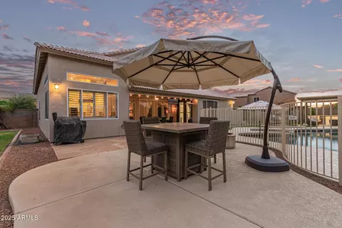 Exterior - 860 E Oakland St, Gilbert, AZ 85295 photo 17 of 31