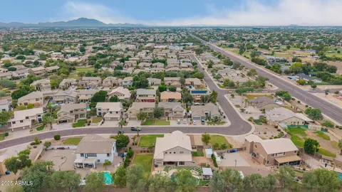 View/Area - 860 E Oakland St, Gilbert, AZ 85295 photo 5 of 5
