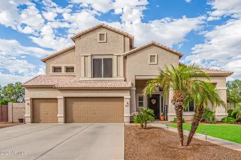 Exterior - 860 E Oakland St, Gilbert, AZ 85295 photo 10 of 31