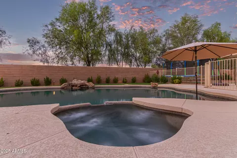 Exterior - 860 E Oakland St, Gilbert, AZ 85295 photo 23 of 31