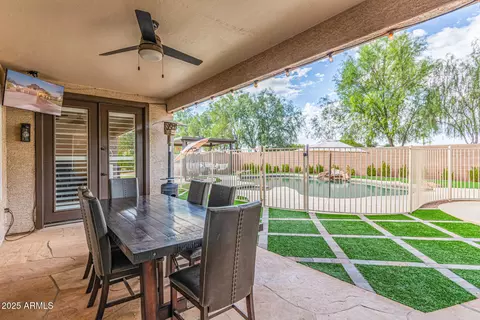 Exterior - 860 E Oakland St, Gilbert, AZ 85295 photo 24 of 31