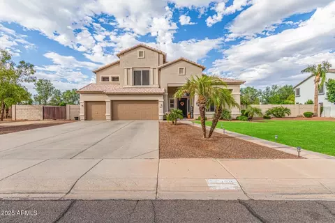 Exterior - 860 E Oakland St, Gilbert, AZ 85295 photo 9 of 31