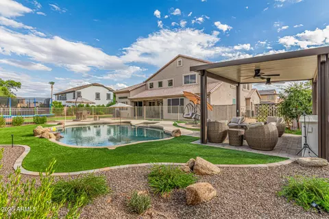 Exterior - 860 E Oakland St, Gilbert, AZ 85295 photo 30 of 31