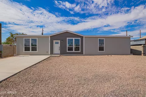 348 N 83rd Pl, Mesa, AZ 85207