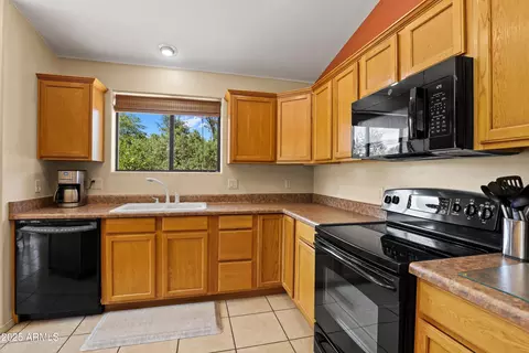 Kitchen - 502 S Wade Ct, Payson, AZ 85541 photo 3 of 4