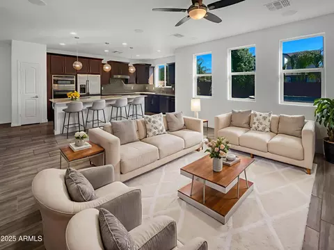 3489 E Azalea Dr, Gilbert, AZ 85298 photo 2