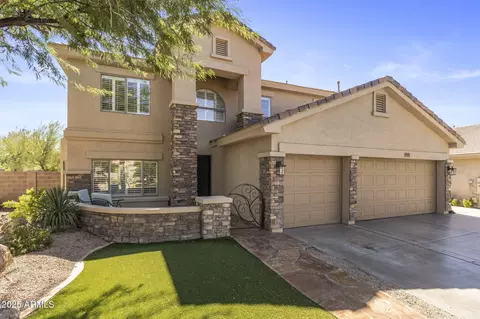 2405 W Barbie Ln, Phoenix, AZ 85085