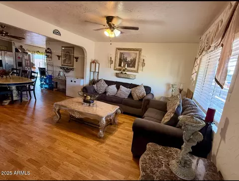 8151 W Westview Dr, Phoenix, AZ 85033 photo 4