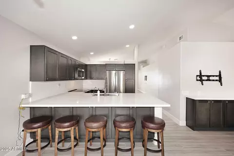 Kitchen - 3218 E Oraibi Dr, Phoenix, AZ 85050 photo 2 of 2
