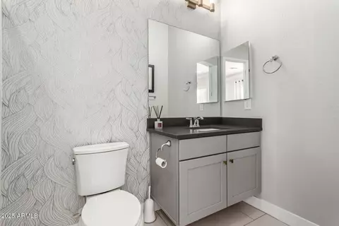 Bath - 4318 S Redcliffe Dr, Gilbert, AZ 85297 photo 11 of 13