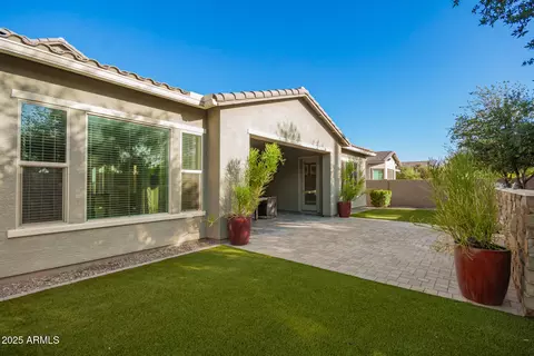 Exterior - 4318 S Redcliffe Dr, Gilbert, AZ 85297 photo 10 of 29