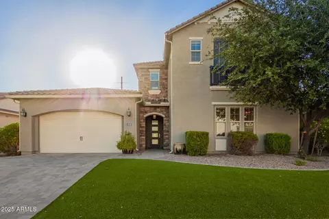 Exterior - 4318 S Redcliffe Dr, Gilbert, AZ 85297 photo 2 of 29