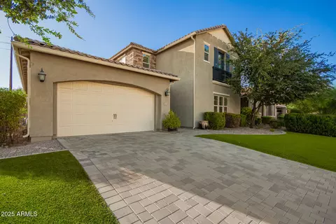 Exterior - 4318 S Redcliffe Dr, Gilbert, AZ 85297 photo 3 of 29