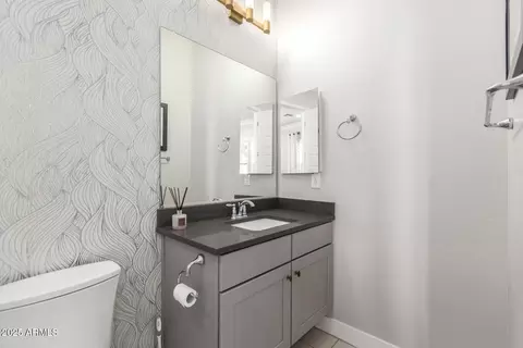 Bath - 4318 S Redcliffe Dr, Gilbert, AZ 85297 photo 5 of 13