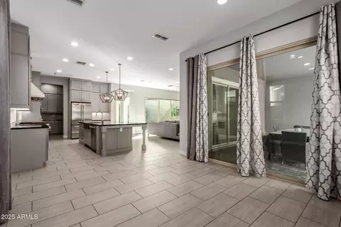 Entry Way - 4318 S Redcliffe Dr, Gilbert, AZ 85297 photo 7 of 8