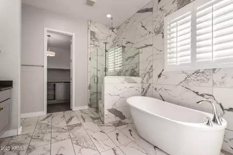 Bath - 4318 S Redcliffe Dr, Gilbert, AZ 85297 photo 10 of 13