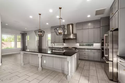 Kitchen - 4318 S Redcliffe Dr, Gilbert, AZ 85297 photo 3 of 6