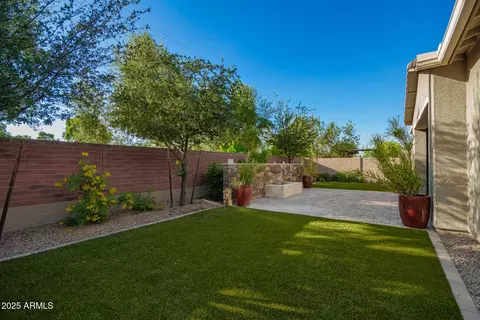 Exterior - 4318 S Redcliffe Dr, Gilbert, AZ 85297 photo 8 of 29