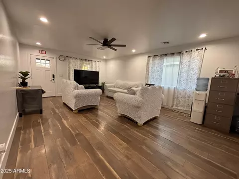 Living - 2329 W Bloch Rd, Phoenix, AZ 85041 photo 1 of 2