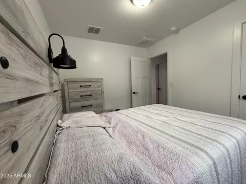Bedroom - 2329 W Bloch Rd, Phoenix, AZ 85041 photo 2 of 8