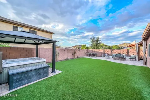 Exterior - 26480 N 68th Dr, Peoria, AZ 85383 photo 9 of 13
