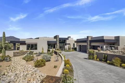 9180 E Happy Hollow Dr, Scottsdale, AZ 85262
