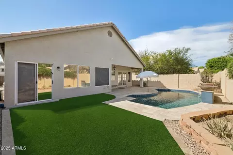 Exterior - 16633 S 14th St, Phoenix, AZ 85048 photo 3 of 4