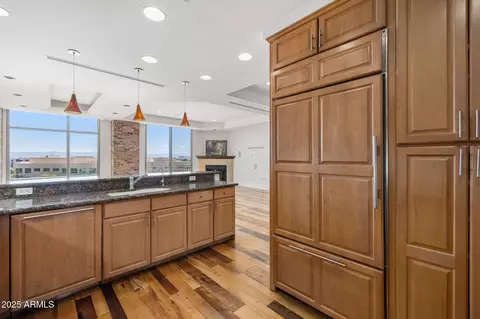 Kitchen - 2211 E Camelback Rd #607, Phoenix, AZ 85016 photo 3 of 3