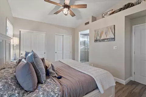 Bedroom - 3005 E Siesta Ln, Phoenix, AZ 85050 photo 2 of 5