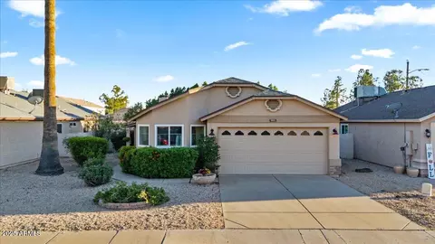 Exterior - 3005 E Siesta Ln, Phoenix, AZ 85050 photo 1 of 5