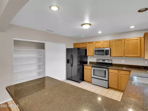 3015 W Patrick Ln, Phoenix, AZ 85027 photo 3