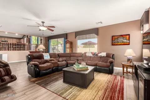 Living - 9822 E Lompoc Ave, Mesa, AZ 85209 photo 4 of 4