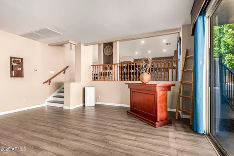 Living - 9822 E Lompoc Ave, Mesa, AZ 85209 photo 2 of 4