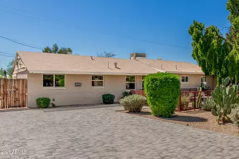 Exterior - 1017 E Rose Ln, Phoenix, AZ 85014 photo 2 of 9