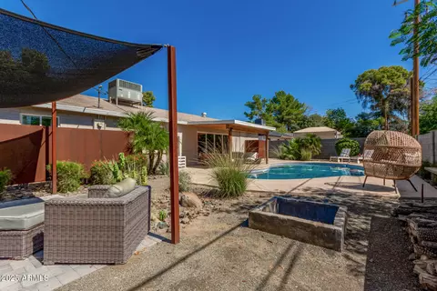 Exterior - 1017 E Rose Ln, Phoenix, AZ 85014 photo 9 of 9