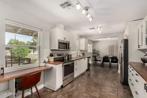 Kitchen - 1017 E Rose Ln, Phoenix, AZ 85014 photo 1 of 4