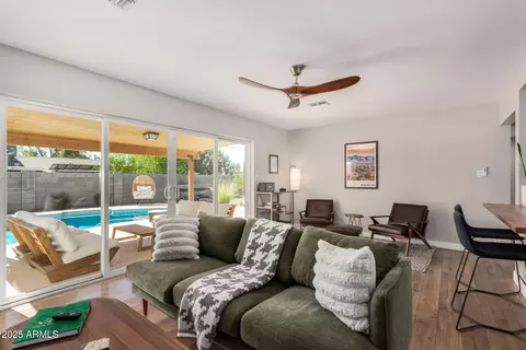 Living - 1017 E Rose Ln, Phoenix, AZ 85014 photo 1 of 4