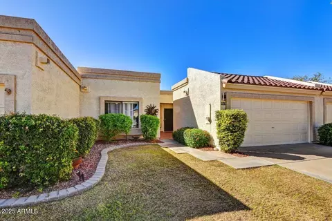 9727 W Kerry Ln, Peoria, AZ 85382