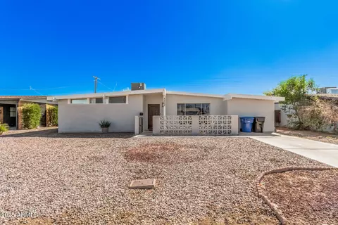 2253 E Bramble Ave, Mesa, AZ 85204