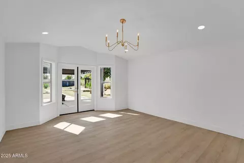 Living - 18047 E Vencino St, Gilbert, AZ 85298 photo 3 of 4