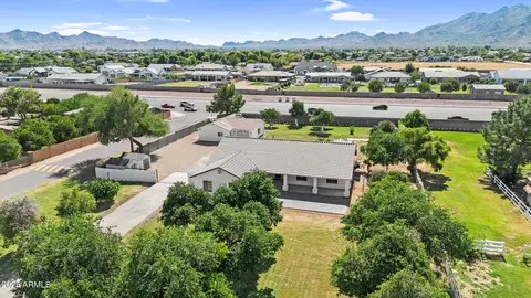 View/Area - 18047 E Vencino St, Gilbert, AZ 85298 photo 3 of 12