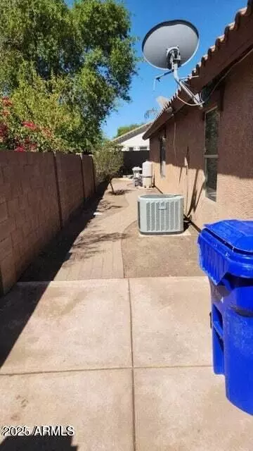 Exterior - 4886 E Thunderbird Dr, Chandler, AZ 85249 photo 3 of 4
