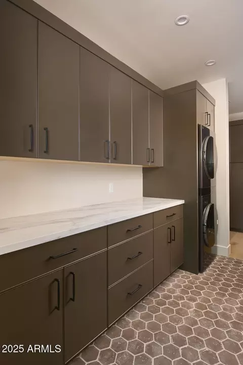 Other - 4215 N 34th St, Phoenix, AZ 85018 photo 7 of 11
