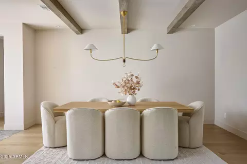 Dining - 4215 N 34th St, Phoenix, AZ 85018 photo 1 of 2