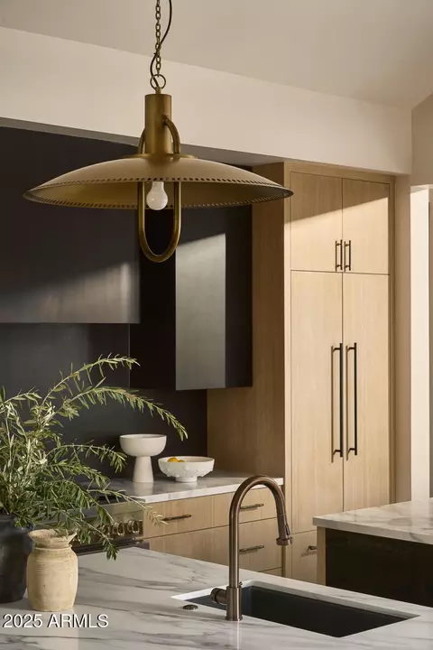Kitchen - 4215 N 34th St, Phoenix, AZ 85018 photo 2 of 4