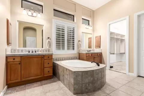 Bath - 8034 E Sugarloaf Cir, Mesa, AZ 85207 photo 1 of 6