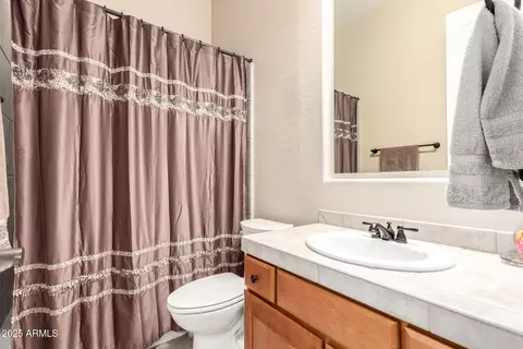 Bath - 8034 E Sugarloaf Cir, Mesa, AZ 85207 photo 3 of 6