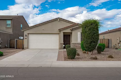 272 W Satinka Dr, San Tan Valley, AZ 85140