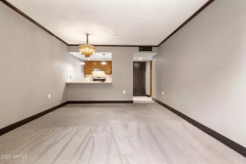 Living - 3033 E Devonshire Ave #1016, Phoenix, AZ 85016 photo 1 of 5